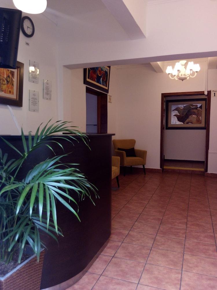 Jose Luis Boutique Lima
